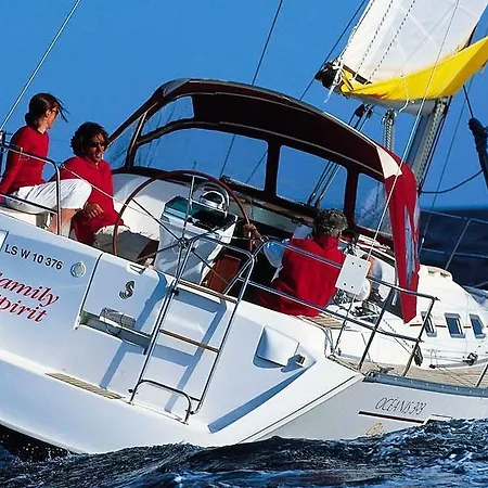 Bateau-hôtel Boat In *